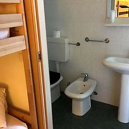 Hostel Mirabeau